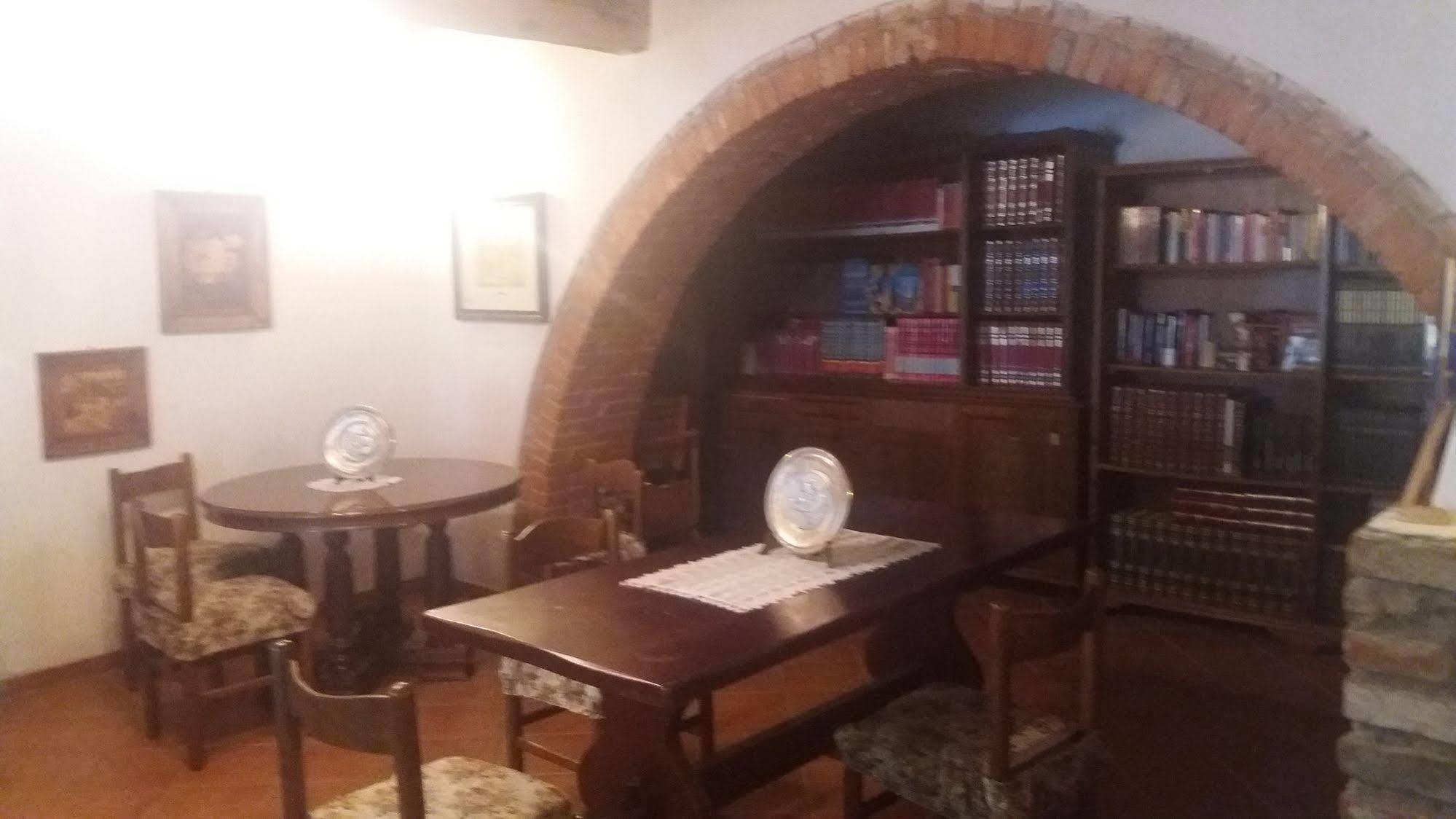 阿祖莱住宿加早餐旅馆 拉泰里纳 外观 照片